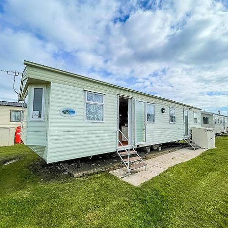 8 Berth Caravan For Hire At Heacham Holiday Park In Norfolk Ref 21024F Hotel Екстериор снимка