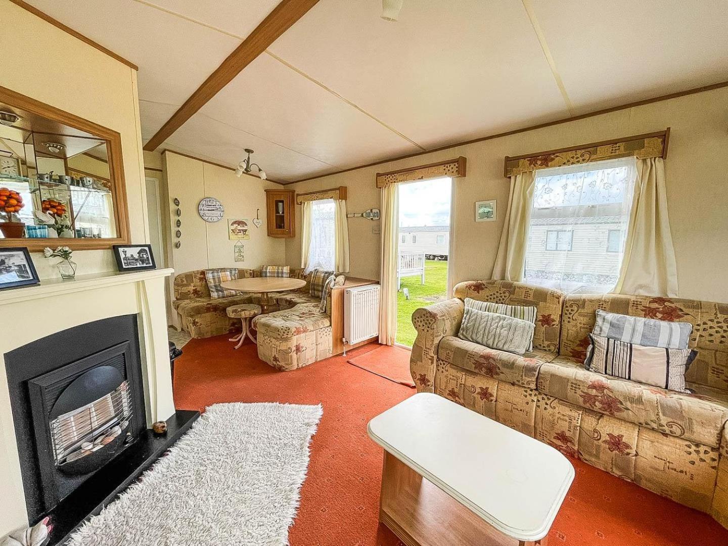 8 Berth Caravan For Hire At Heacham Holiday Park In Norfolk Ref 21024F Hotel Екстериор снимка